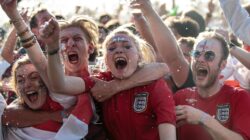 Kekhawatiran akan keamanan meningkat ketika 500 ribu penggemar sepak bola di Inggris dan Skotlandia bersiap melakukan perjalanan ke Jerman untuk menonton Euro