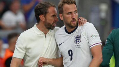 Gareth Southgate telah membuat para penggemar Inggris khawatir tentang kebugaran Harry Kane setelah pemain bintang itu absen dari pertandingan Denmark