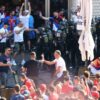 Polisi anti huru hara Jerman bentrok dengan penggemar sepak bola saat hasil imbang Serbia-Denmark 0-0 Euro 2024 yang kejam di Munich