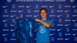 Lucy Bronze telah mengonfirmasi kepindahan 'nyata' ke Chelsea setelah meninggalkan Barcelona