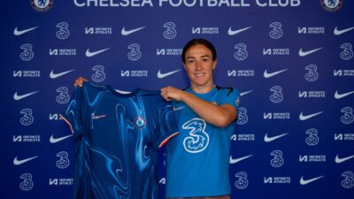 Lucy Bronze telah mengonfirmasi kepindahan 'nyata' ke Chelsea setelah meninggalkan Barcelona