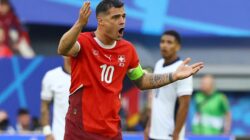 Granit Xhaka dituduh 'mencoba menjadi pahlawan' melawan Inggris saat kapten Swiss 'bergabung dalam daftar Neymar'