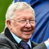 Mantan manajer Manchester United Sir Alex Ferguson menghasilkan banyak uang tahun lalu