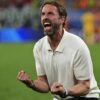 Penggemar Inggris bangga dengan 'manajer saya' karena gambar ikonik Southgate menjadi viral setelah mencapai final Euro 2024.