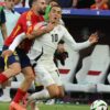 Fans menyebut Dani Carvajal yang bersemangat sebagai 'namatetu' karena tiga pemain Spanyol absen di semifinal setelah Anthony Taylor memberikan kartu.