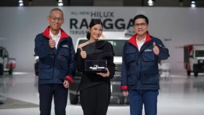 Alasan Dian Sastro Jatuh Cinta dengan Hilux Rangga